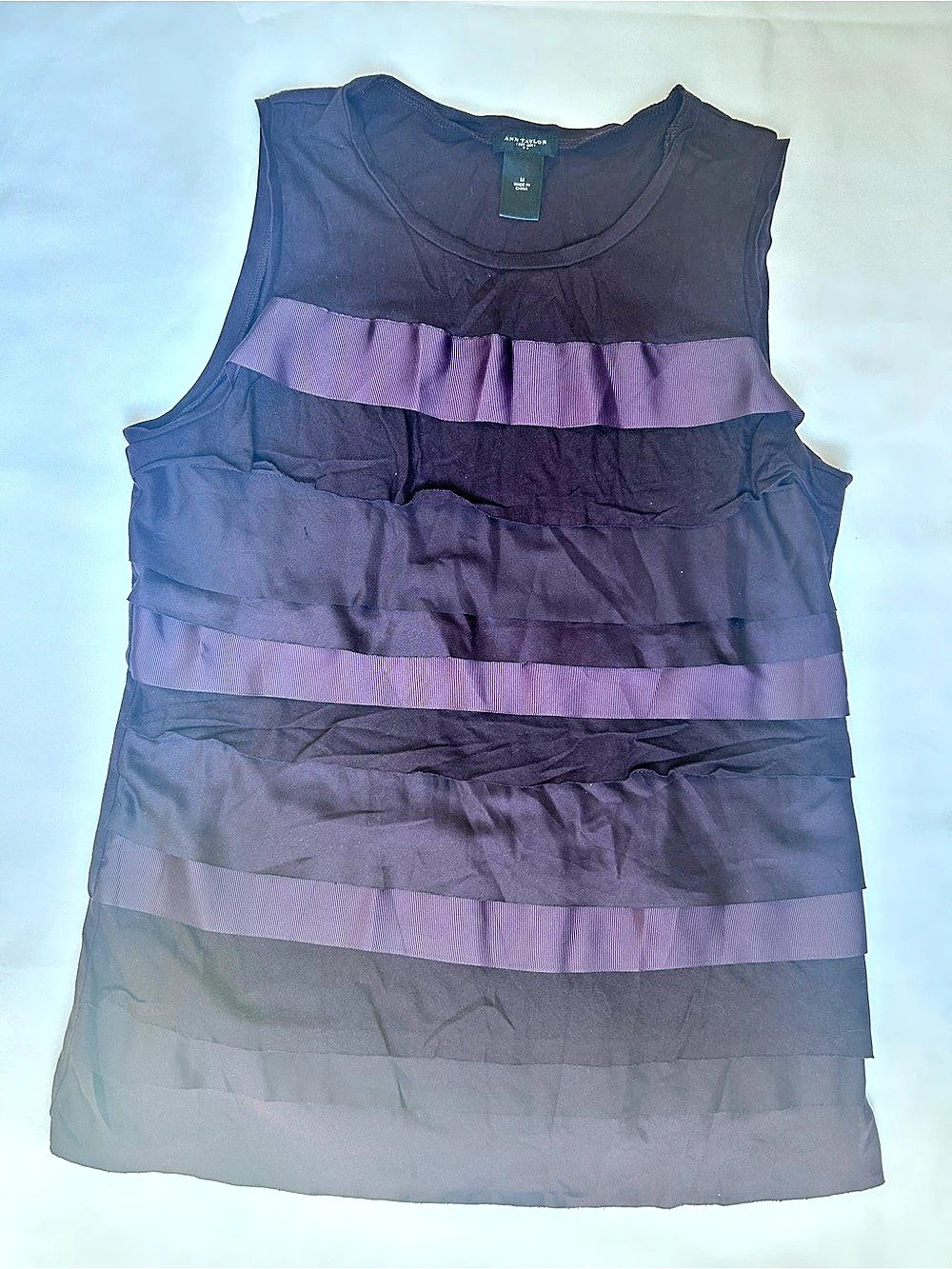 Ann Taylor Tiered Sleeveless Top in Purple Size Medium Like New